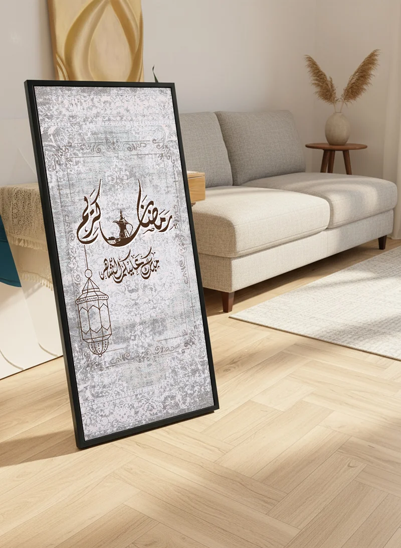 لوحة لوحة كانفاس على إطار خشبي بإطار خارجي أسود مع حامل خلفي بتصميم رمضان كريم